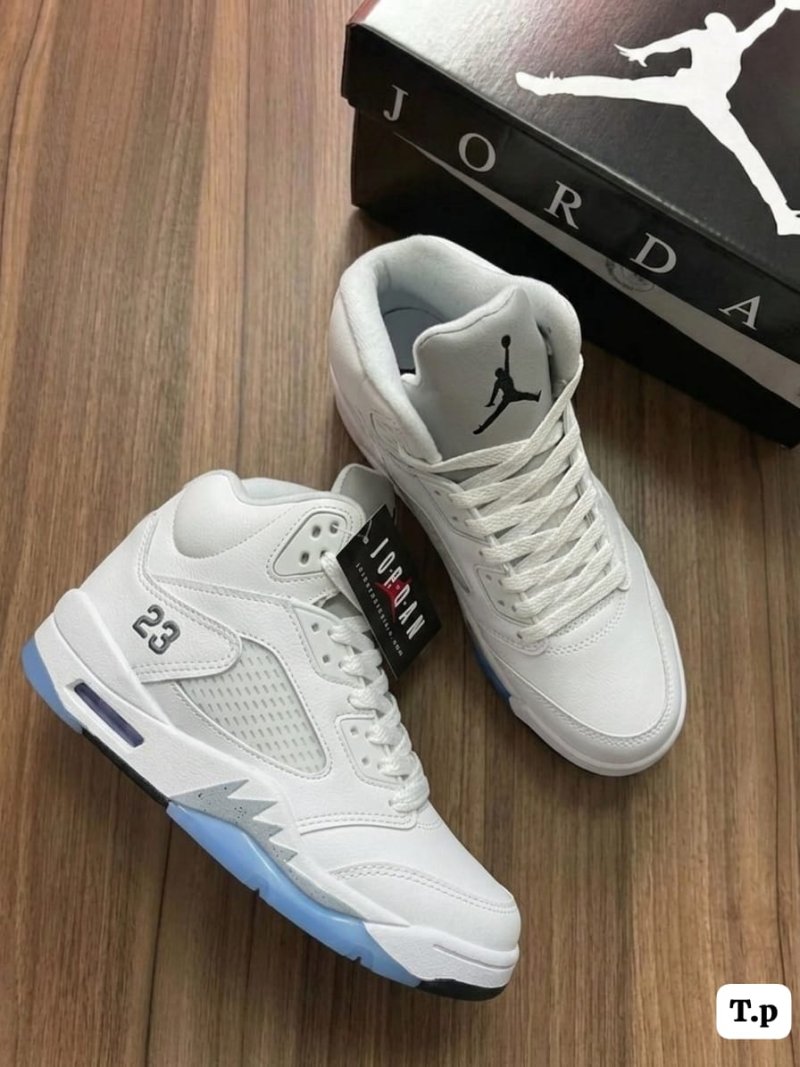 NIKE JORDAN ~RETRO~ 5