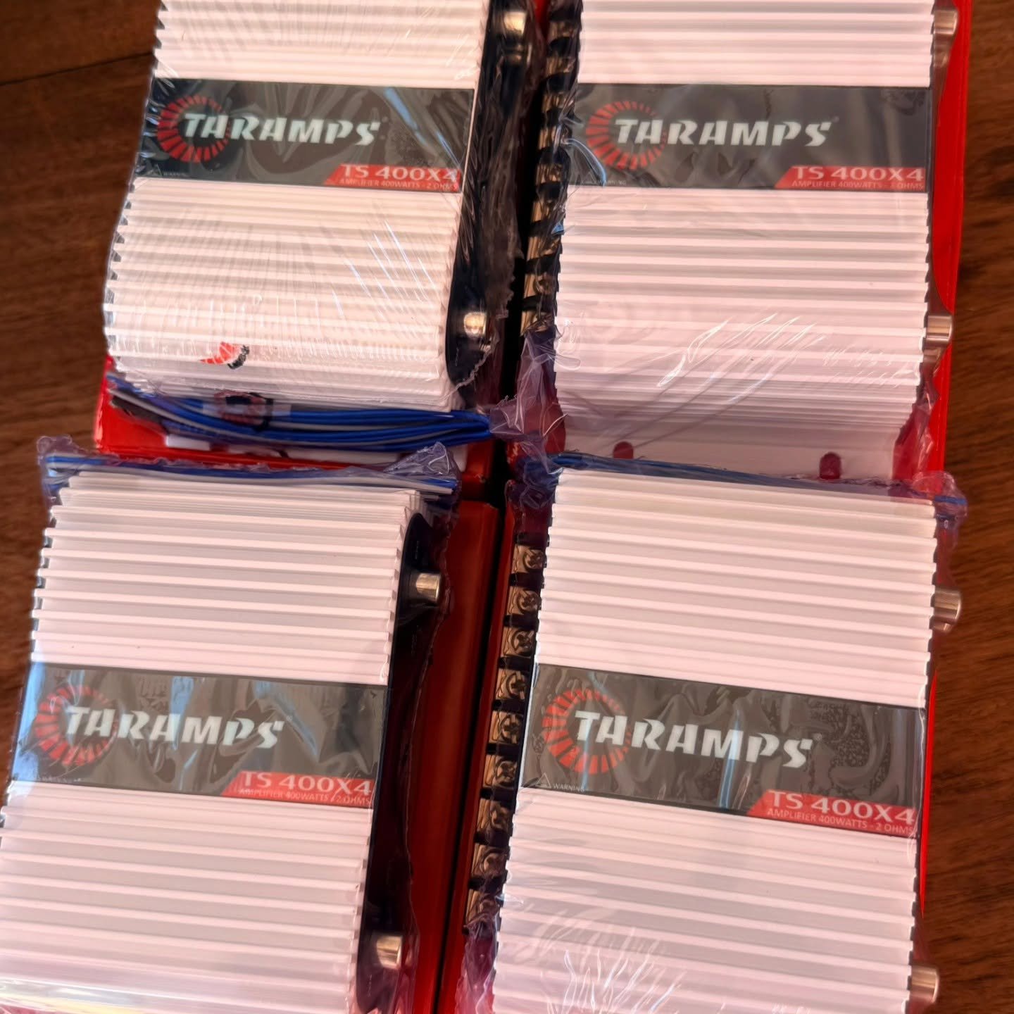 Módulo Amplificador Digital Taramps TS 400X4 (4 Canales / 400W RMS / 2 Ohms)